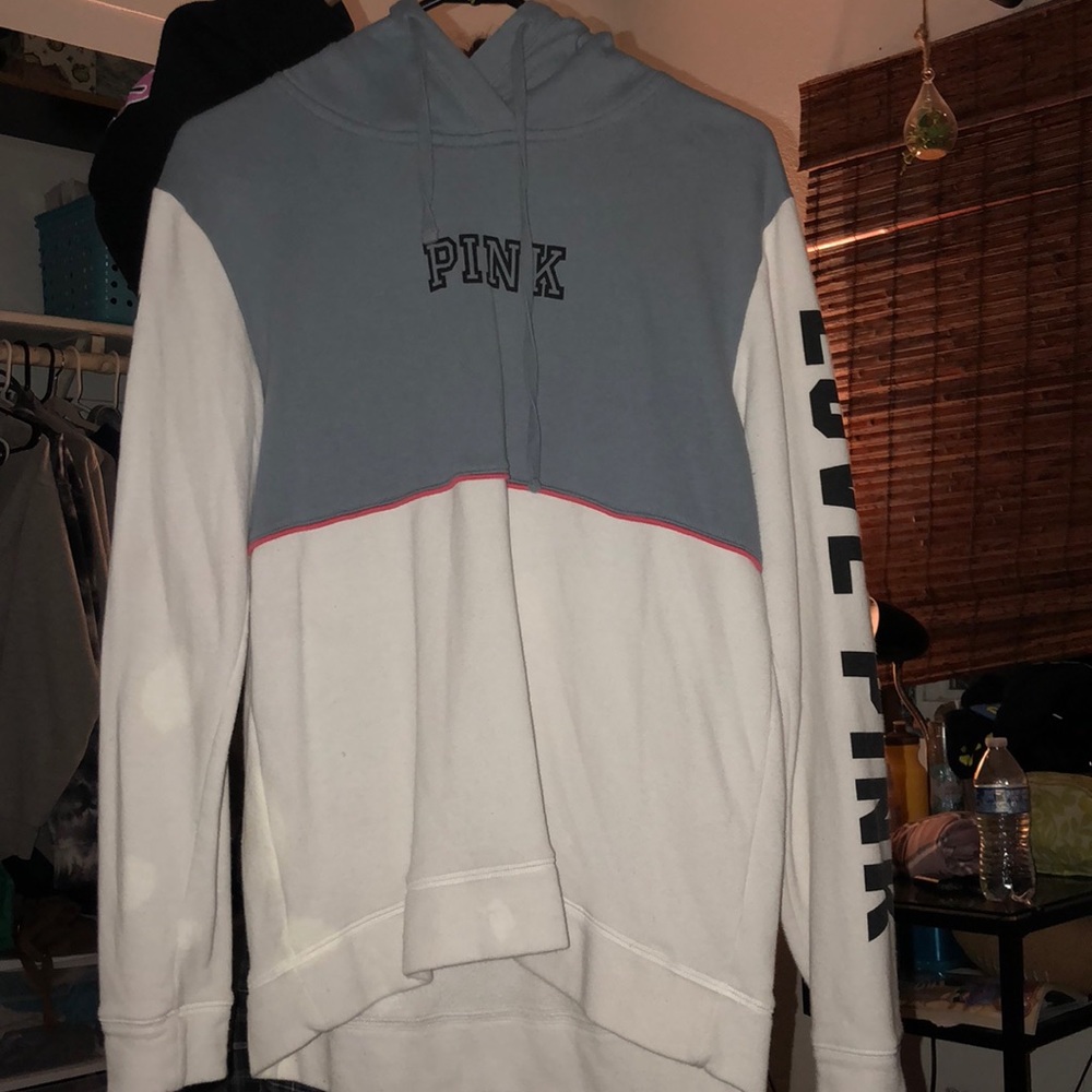 VS pink hoodie